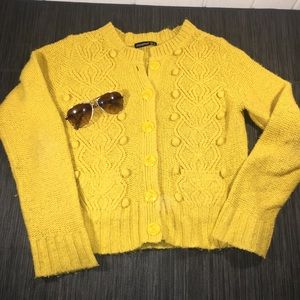 💣Winter Clearance! Yellow button Sweater
